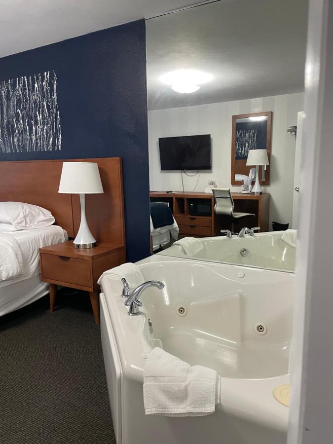 Starlite Resort Saugatuck Exterior foto