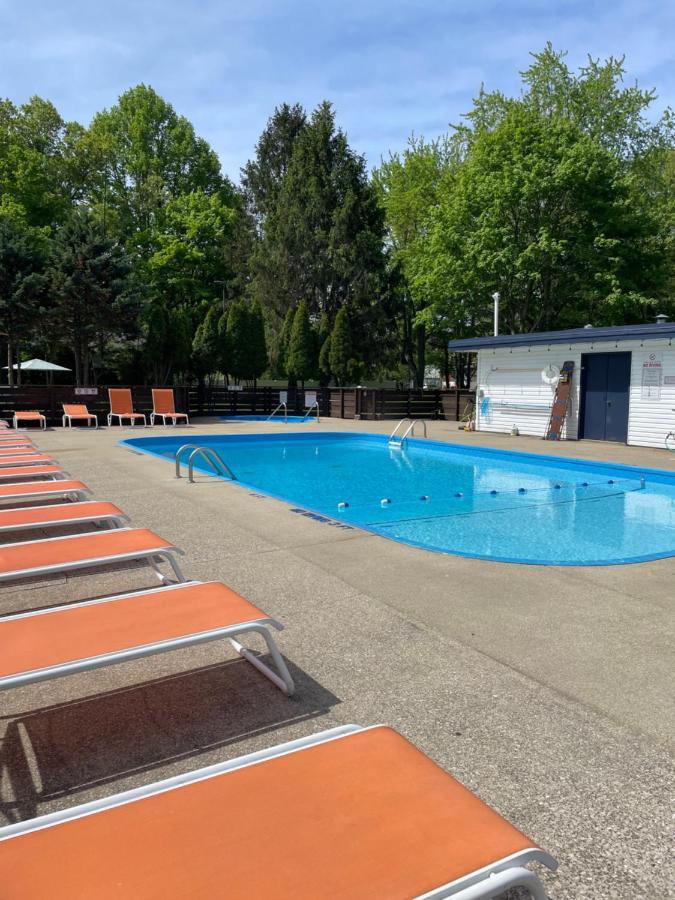 Starlite Resort Saugatuck Exterior foto