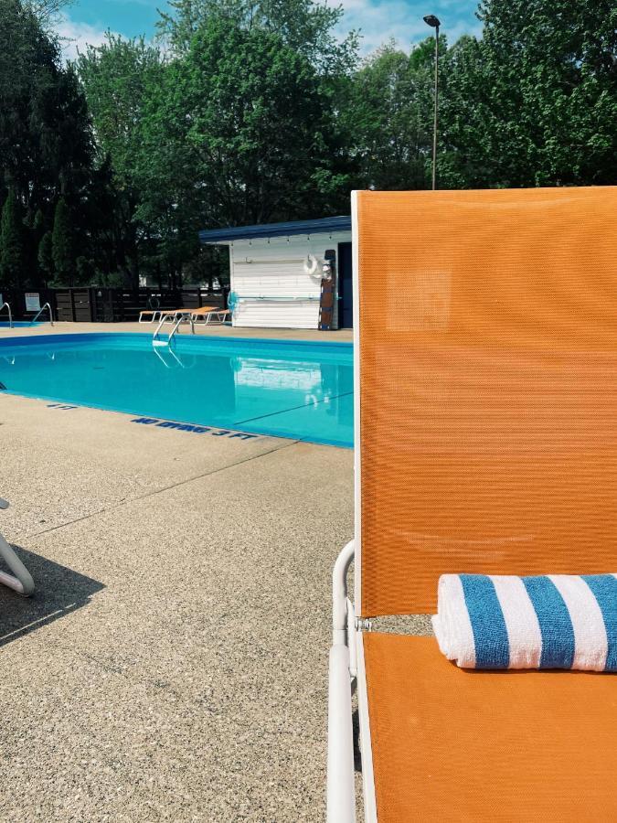 Starlite Resort Saugatuck Exterior foto